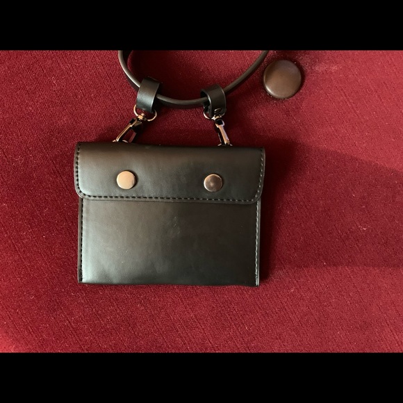 2/$20 ASOS women’s wallet belt - Picture 5 of 6